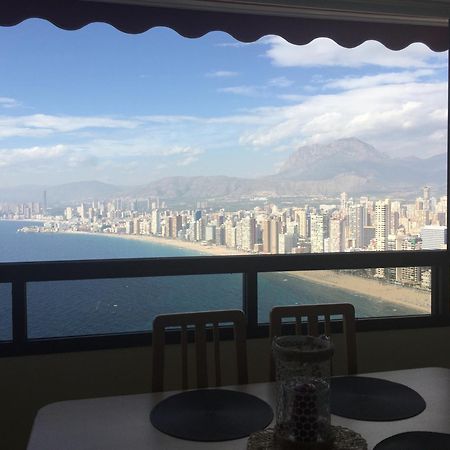 Sun&Beach View Apartments بينايدورم الغرفة الصورة